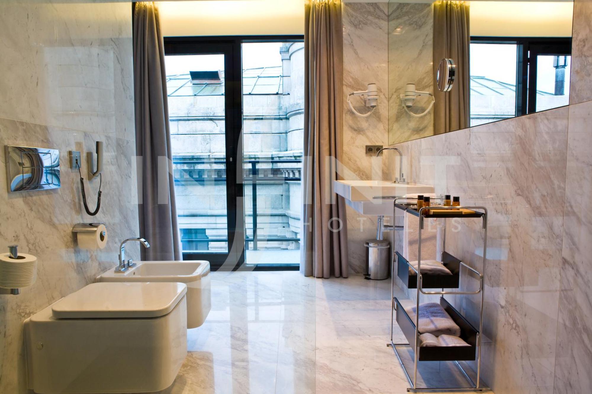 Hotel Inffinit Vigo Oda fotoğraf
